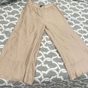 Express Tan Cropped Wide Leg Pleated Pants Size M
